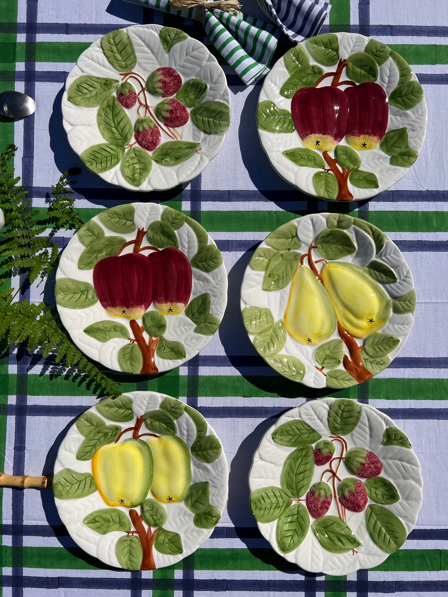 10 assiettes à dessert fruits