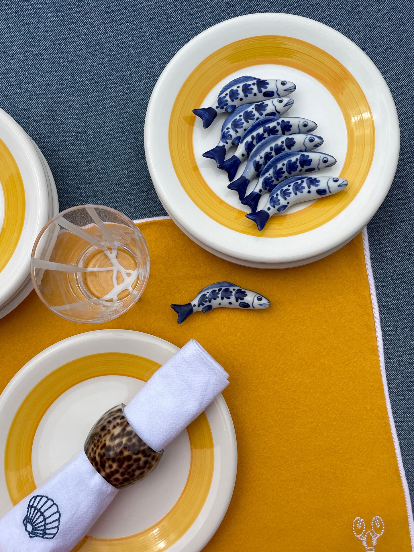 12 assiettes à dessert peintes à la main