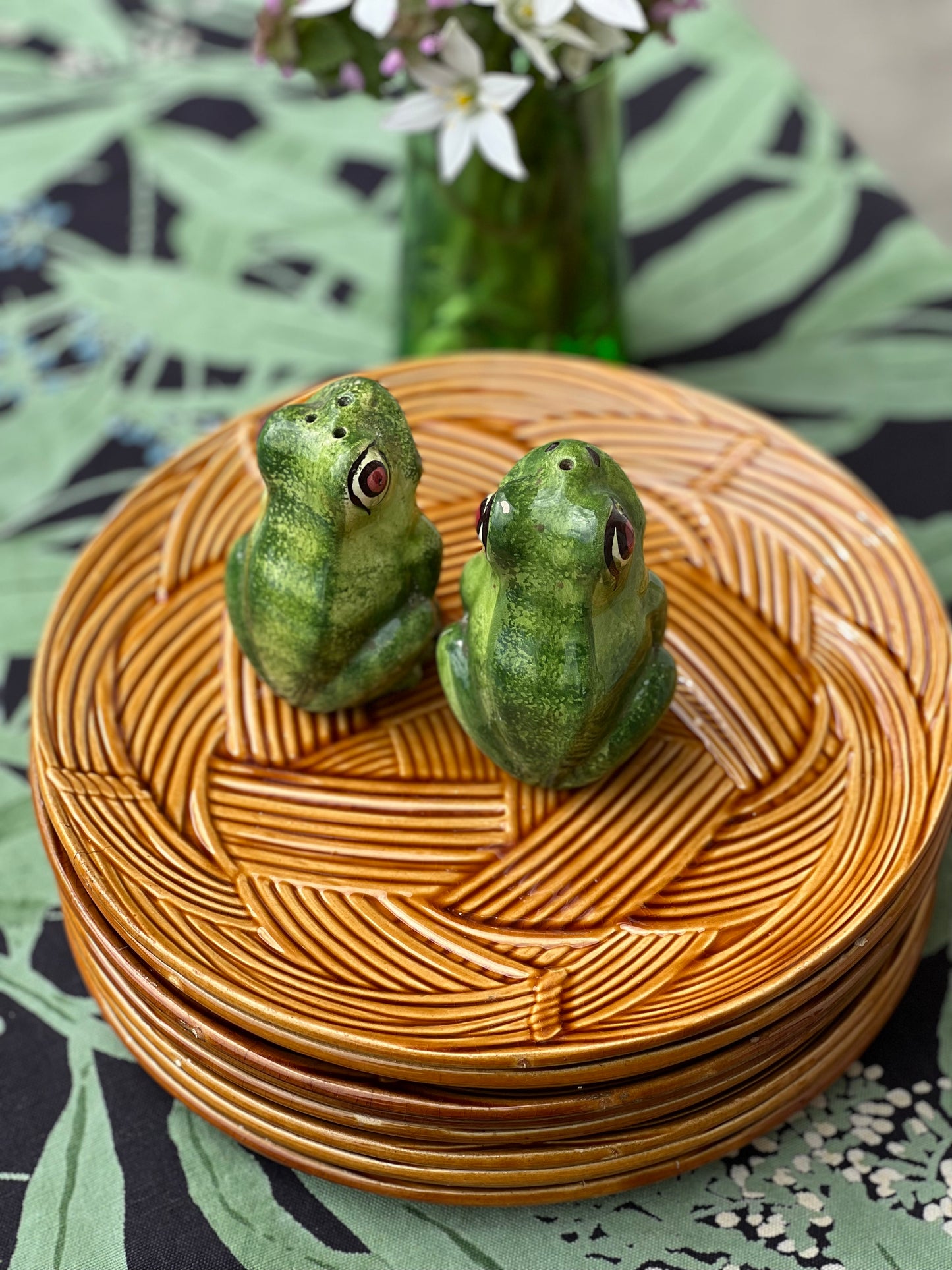 Salière et poivrière grenouilles